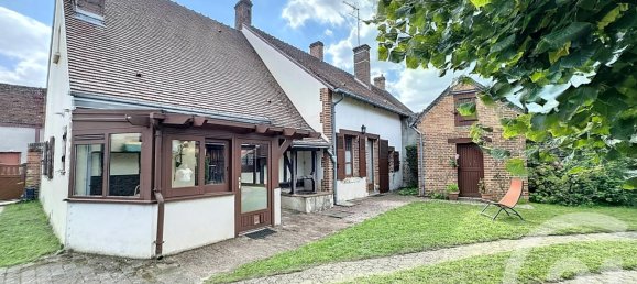 Casa T4 em Selles-Saint-Denis, France N.º 211007 2