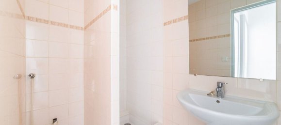 Квартира с 1 спальней в Лион, Франция № 341105 3