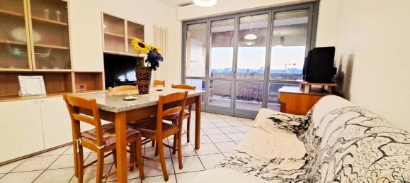 Квартира с 3 комнатами в Сенигаллия, Италия № 15082 4