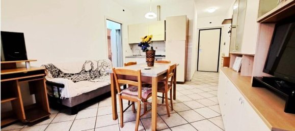 Квартира с 3 комнатами в Сенигаллия, Италия № 15082 6