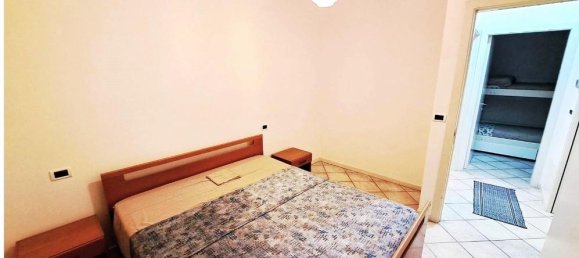 Квартира с 3 комнатами в Сенигаллия, Италия № 15082 10