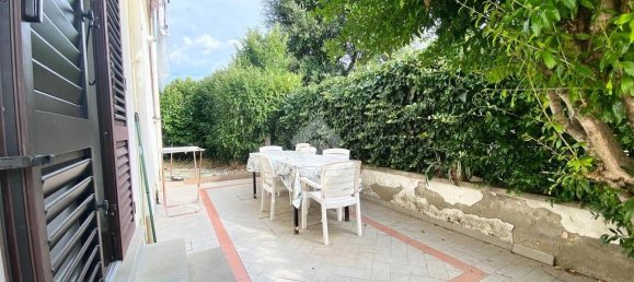 2 Schlafzimmer Wohnung in Quarrata, Italy, Nr. 292094 17