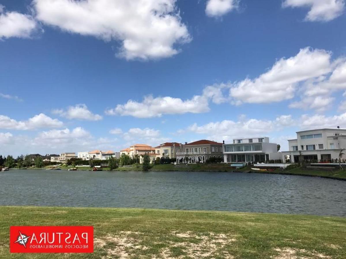  Land in Tigre, Argentina No. 47469