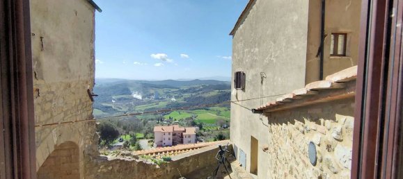 2 rooms Apartment in Pomarance, Italy No. 84233 25