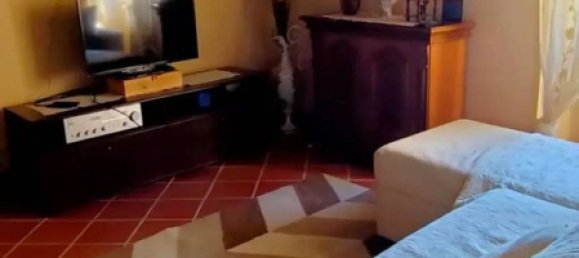 2 rooms Apartment in Pomarance, Italy No. 84233 2