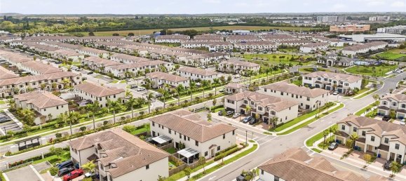 3 dormitorios dúplex en venta en Miami, Miami-Dade, Florida, USA № 615268 21