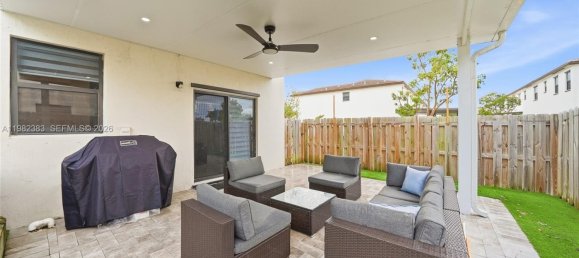 3 dormitorios dúplex en venta en Miami, Miami-Dade, Florida, USA № 615268 10