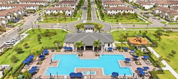 3 dormitorios dúplex en venta en Miami, Miami-Dade, Florida, USA № 615268 24