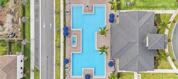 3 dormitorios dúplex en venta en Miami, Miami-Dade, Florida, USA № 615268 25