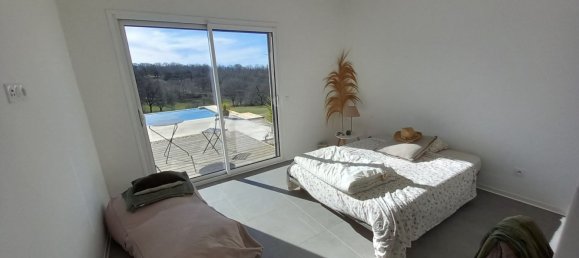 Вилла с 3 спальнями в Сериньяк, Франция № 199083 16