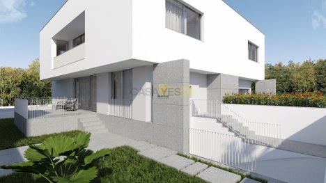 232m² Land in Castelo da Maia, Portugal No. 48060