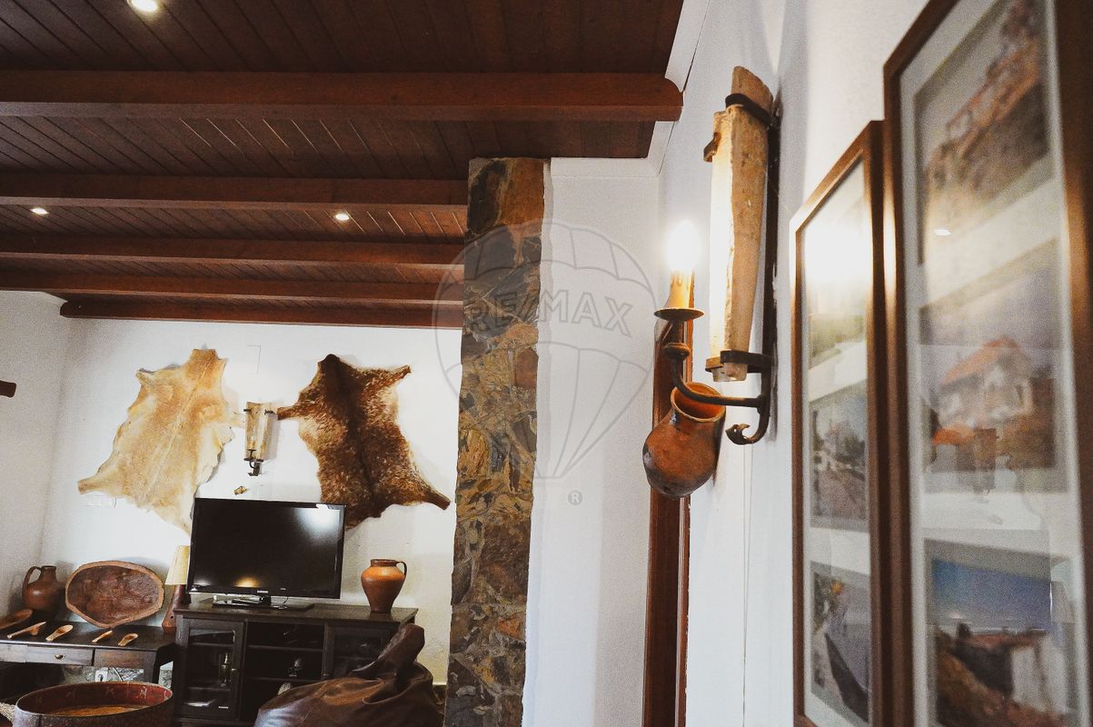 Дом с 4 спальнями в Сан Луиш, Португалия № 187145