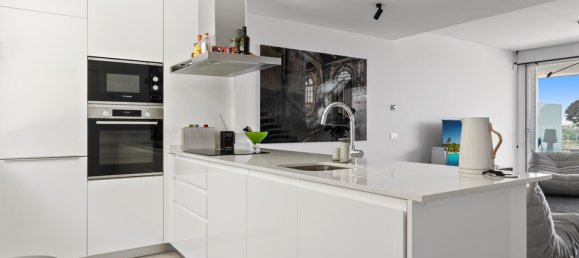 3 bedrooms House in Cancelada, Spain No. 10094 2