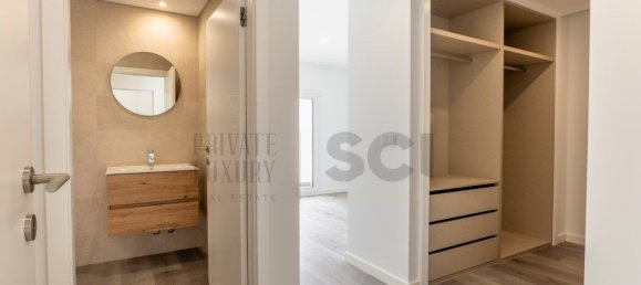 4 Schlafzimmer Haus in Corroios, Portugal, Nr. 100682 10