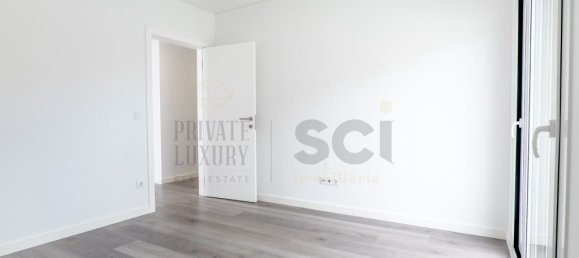 4 Schlafzimmer Haus in Corroios, Portugal, Nr. 100682 4