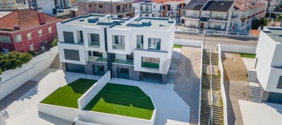 4 Schlafzimmer Haus in Corroios, Portugal, Nr. 100682 37