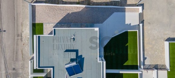 4 Schlafzimmer Haus in Corroios, Portugal, Nr. 100682 40