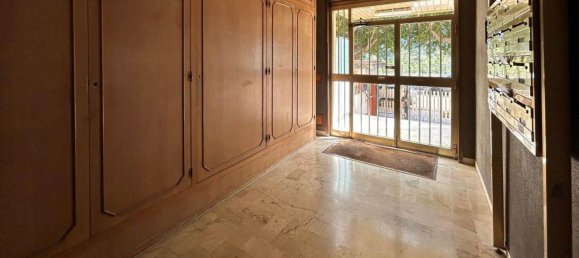 4 bedrooms Apartment in Palermo, Italy No. 345108 3