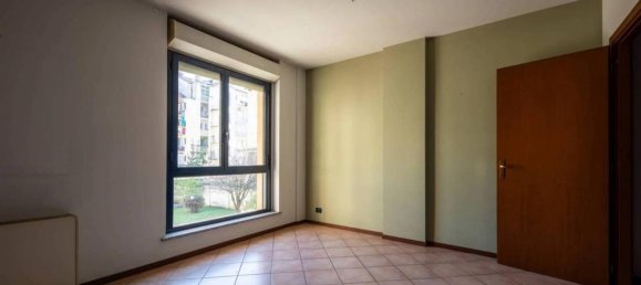 4غرفة شقة في Turin, Italy رقم 32735 12