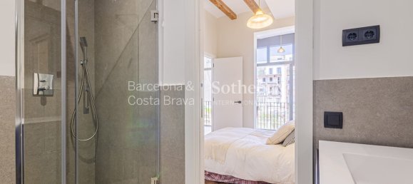 2 chambres Appartement à Eixample, Spain No. 133787 27