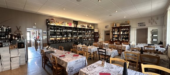 330m² Commercial property in They-sous-Montfort, France No. 243882 5