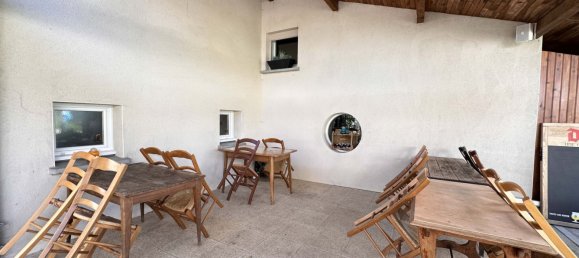 330m² Commercial property in They-sous-Montfort, France No. 243882 8