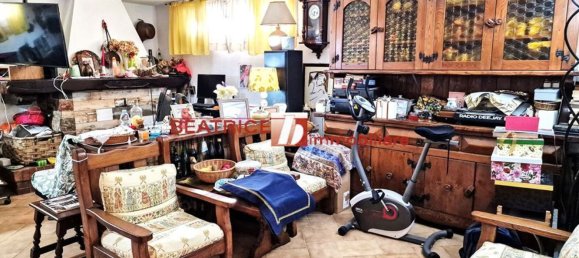 Вилла с 9 комнатами в Капаннори, Италия № 11313 38