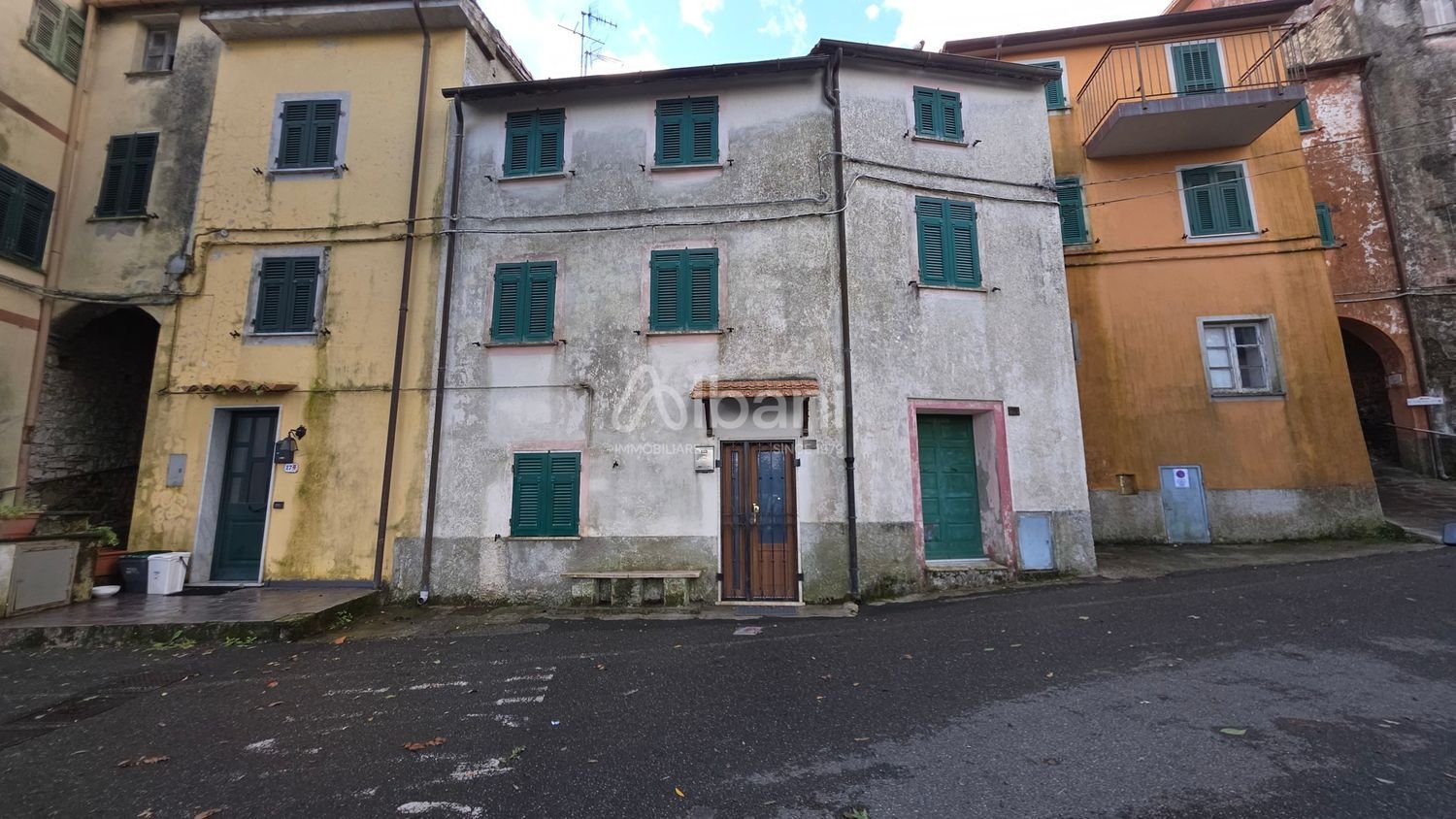 6 chambres Maison à Arcola, Italy No. 343295