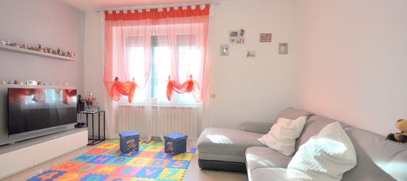 3-salle Appartement à Inveruno, Italy No. 353372 5