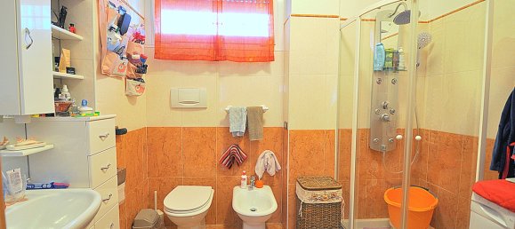 3-salle Appartement à Inveruno, Italy No. 353372 17