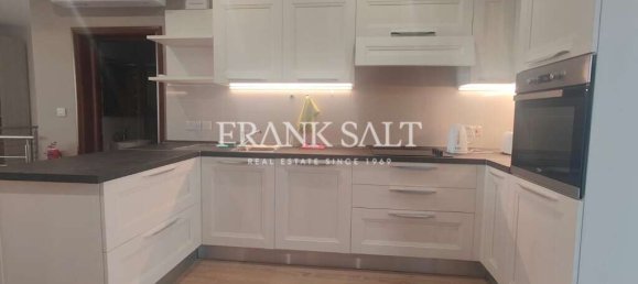 2 bedrooms Penthouse in Saint Paul's Bay, Malta No. 10984 3