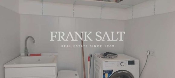 2 bedrooms Penthouse in Saint Paul's Bay, Malta No. 10984 10