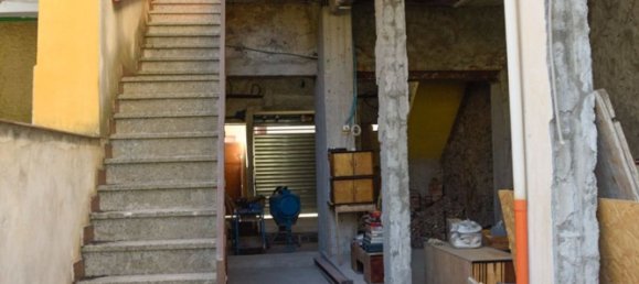 5 rooms House in Fiumefreddo di Sicilia, Italy No. 70340 8