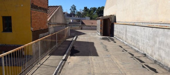 5 rooms House in Fiumefreddo di Sicilia, Italy No. 70340 25