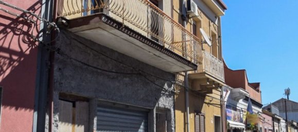 5 rooms House in Fiumefreddo di Sicilia, Italy No. 70340 27