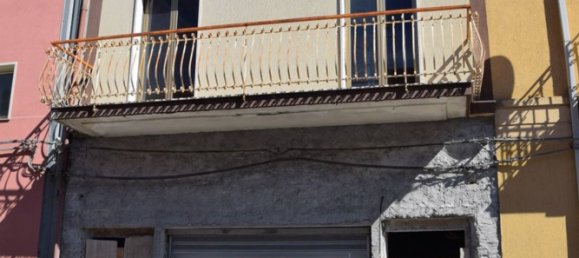 5 rooms House in Fiumefreddo di Sicilia, Italy No. 70340 17