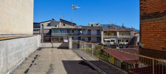 5 rooms House in Fiumefreddo di Sicilia, Italy No. 70340 26