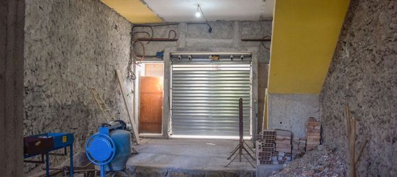 5 rooms House in Fiumefreddo di Sicilia, Italy No. 70340 9