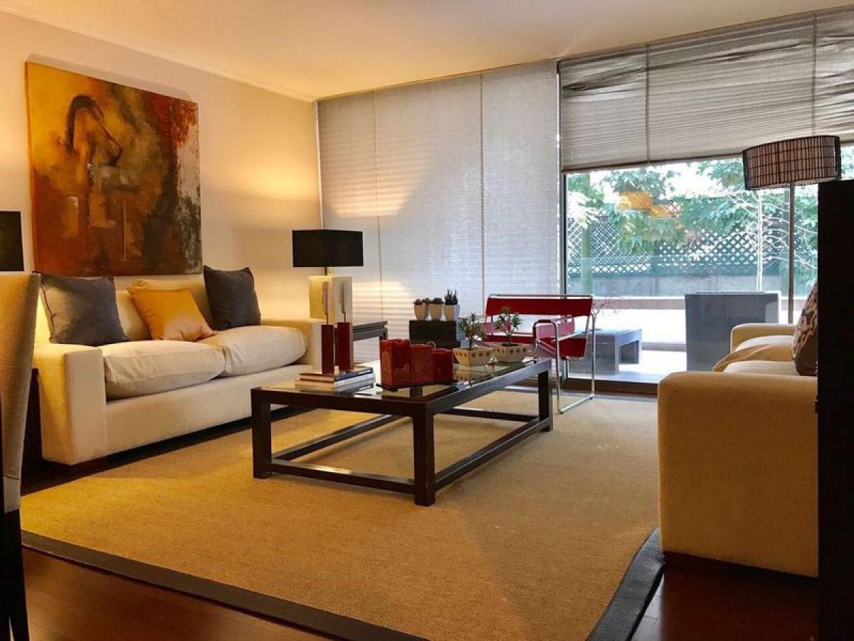4 bedrooms Apartment in Santiago, Chile No. 5141