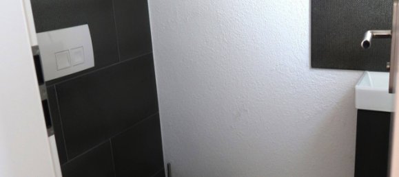 5 rooms Townhouse in Rottweil, Germany No. 83379 4