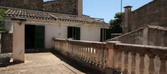 2 bedrooms House in Petra, Spain No. 202597 2