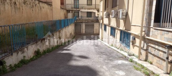 3غرفة عقار تجاري في Palermo, Italy رقم 46485 7