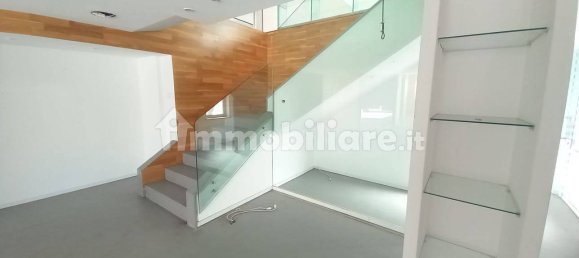 3غرفة عقار تجاري في Palermo, Italy رقم 46485 13