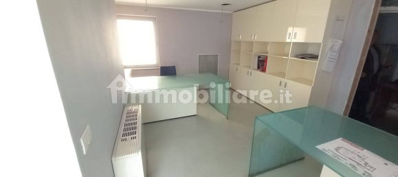 3غرفة عقار تجاري في Palermo, Italy رقم 46485 19