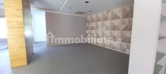 3غرفة عقار تجاري في Palermo, Italy رقم 46485 23