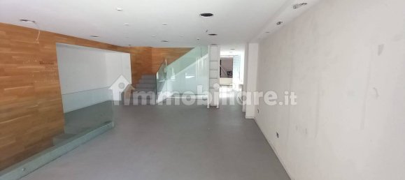 3غرفة عقار تجاري في Palermo, Italy رقم 46485 25