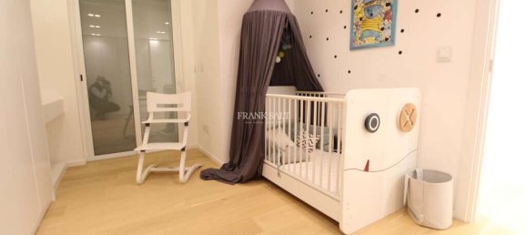 Квартира с 3 спальнями в Сент-Джулианс, Мальта № 7000 9