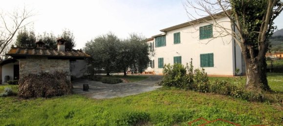 12 rooms House in Capannori, Italy No. 59549 5
