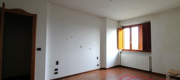 12 rooms House in Capannori, Italy No. 59549 19