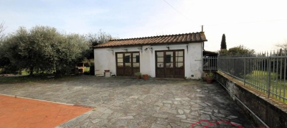 12 rooms House in Capannori, Italy No. 59549 8